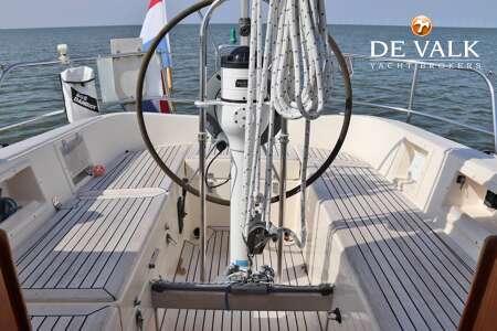 HALLBERG RASSY 34