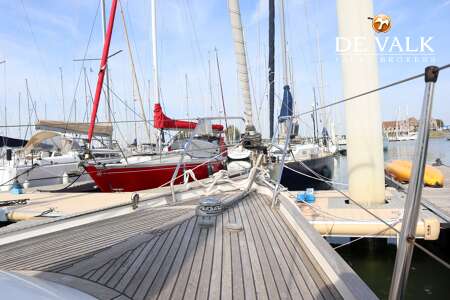 HALLBERG RASSY 34