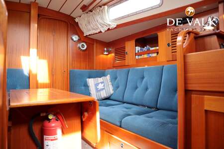 HALLBERG RASSY 34