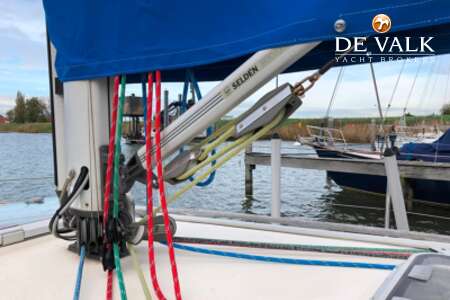 HALLBERG RASSY 34