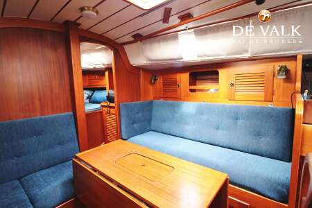 HALLBERG RASSY 34