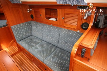HALLBERG RASSY 34 SCAN.