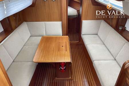 HALLBERG RASSY 340