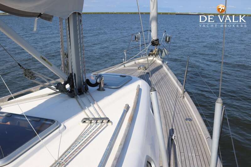 HALLBERG RASSY 342