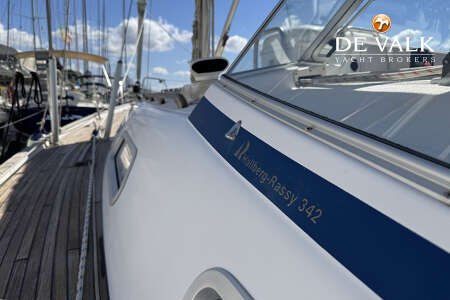 HALLBERG RASSY 342