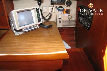 HALLBERG RASSY 35