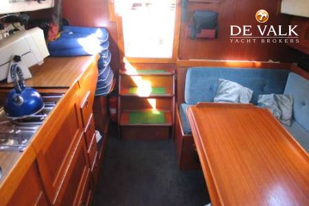 HALLBERG RASSY 35