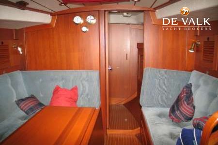 HALLBERG RASSY 352