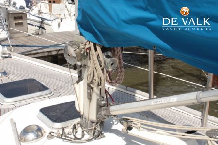 HALLBERG RASSY 352