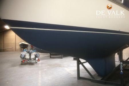 HALLBERG RASSY 352