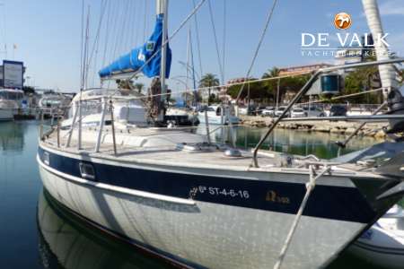 HALLBERG RASSY 352
