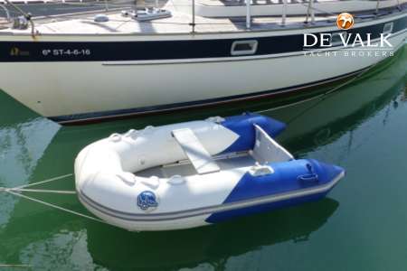 HALLBERG RASSY 352