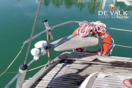 HALLBERG RASSY 352
