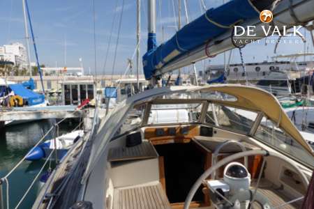 HALLBERG RASSY 352