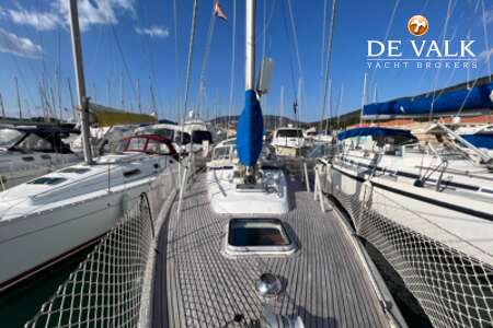 HALLBERG RASSY 352