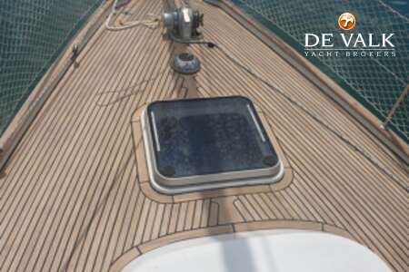 HALLBERG RASSY 352