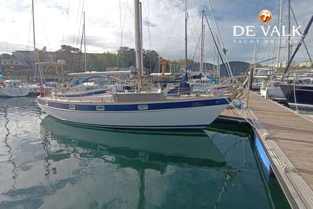 HALLBERG RASSY 352