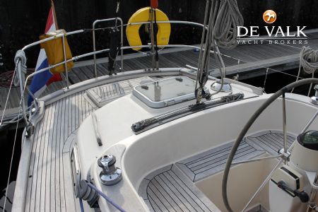 HALLBERG RASSY 36