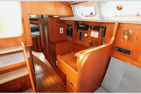 HALLBERG RASSY 36
