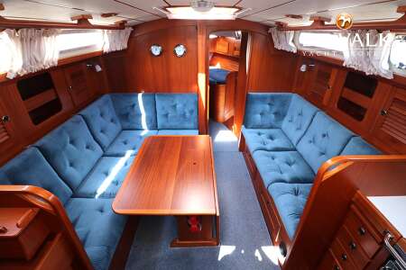 HALLBERG RASSY 36