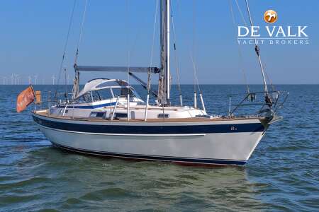 HALLBERG RASSY 36