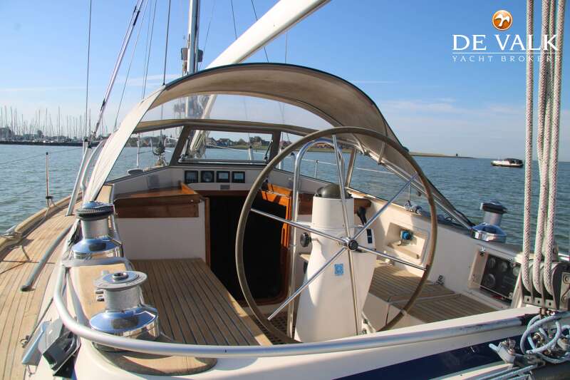 HALLBERG RASSY 36