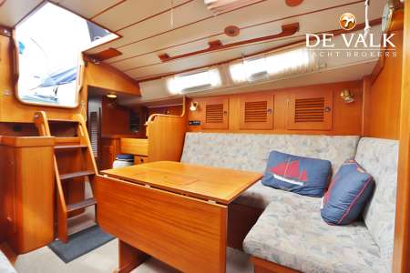 HALLBERG RASSY 36