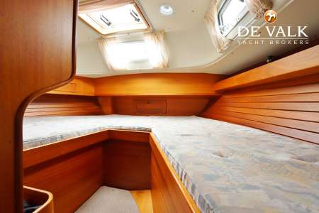 HALLBERG RASSY 36