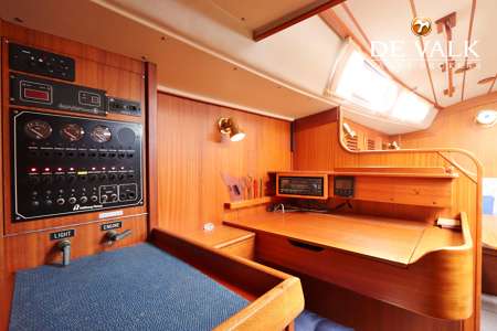 HALLBERG RASSY 36