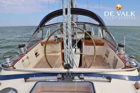 HALLBERG RASSY 36