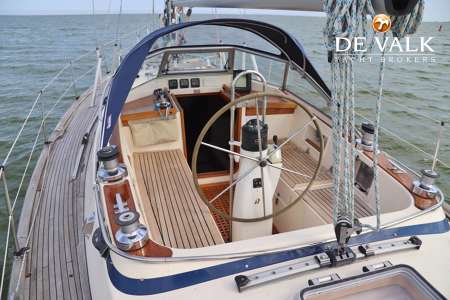 HALLBERG RASSY 36