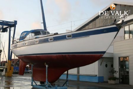 HALLBERG RASSY 38