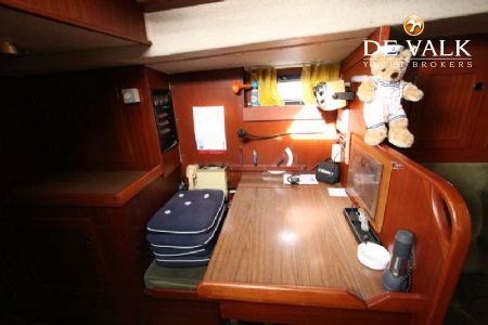 HALLBERG RASSY 38