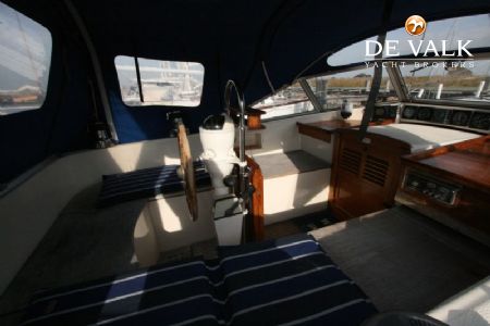 HALLBERG RASSY 38