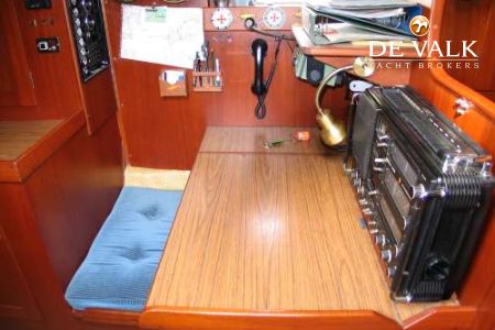 HALLBERG RASSY 38