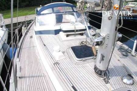 HALLBERG RASSY 38