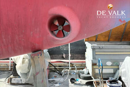 HALLBERG RASSY 38
