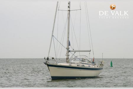 HALLBERG RASSY 39