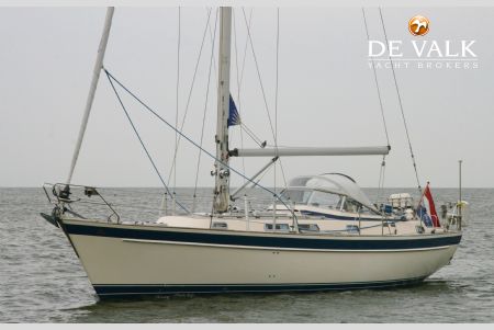 HALLBERG RASSY 39