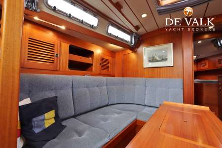 HALLBERG RASSY 39