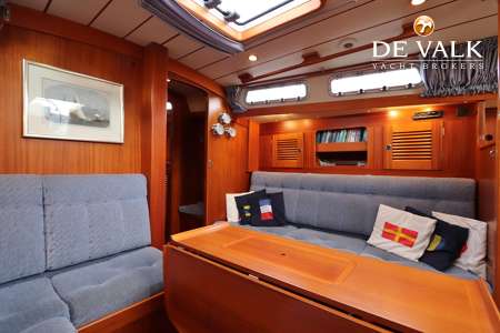 HALLBERG RASSY 39