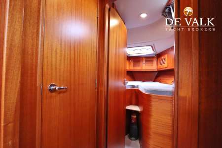 HALLBERG RASSY 39