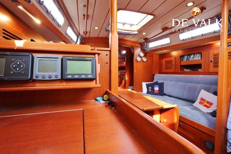 HALLBERG RASSY 39
