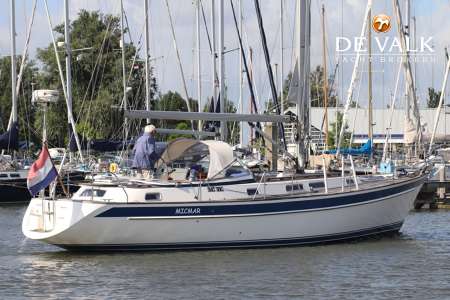 HALLBERG RASSY 39