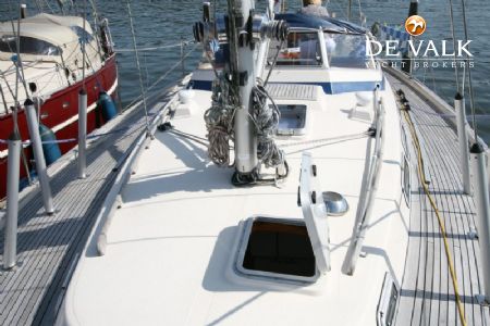 HALLBERG RASSY 39
