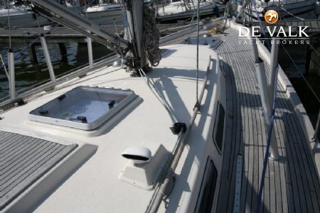 HALLBERG RASSY 39