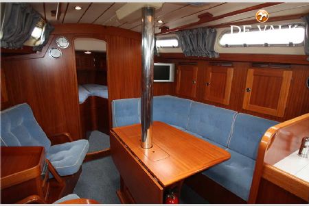 HALLBERG RASSY 40