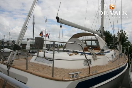 HALLBERG RASSY 40