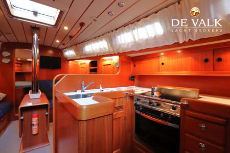 HALLBERG RASSY 40