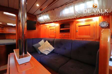 HALLBERG RASSY 40